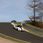 Sportwagen auf der Strecke