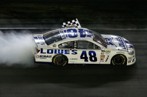 Jimmie_Johnson_070613_Burnout_Daytona