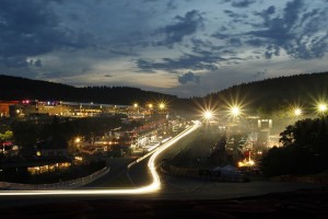 Eau Rouge Sonnenuntergang