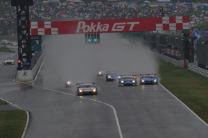 Super GT Suzuka 2011 GT500 Start