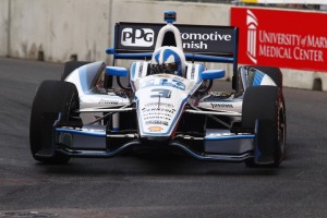 Helio Castroneves in Baltimore (C) IndyCar Media/Bret Kelley
