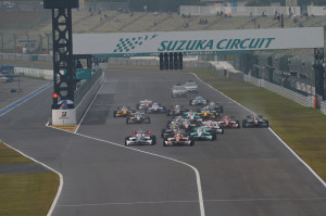 Super Formula Suzuka 2013 Race 2 Start