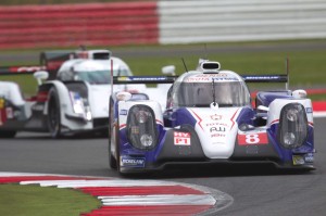 2014-6-Heures-de-Silverstone--3996-RED37490-3500x2333