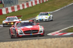 24h-Rennen1-Black_Falcon3