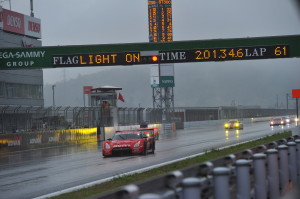 Super GT Fuji 2011 Red Flag