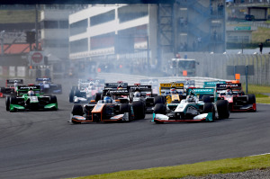 Super Formula Autopolis 2014 Start 3