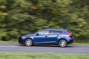 Volvo V40_13