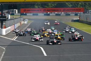 Super Formula Okayama 2015 Start
