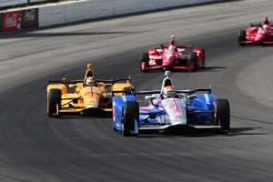 Justin Wilson vor Ryan Hunter-Reay (c) Brett Kelley/IndyCar Media