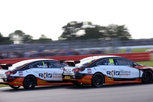 Turkington-and-Plato-will-be-gunning-for-glory-at-Brands-Hatch