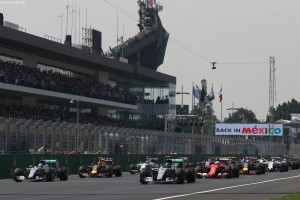 F1_Race_Mexico_2015_21