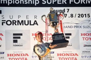 Super Formula Suzuka 2015 Driver's Champion Hiroaki Ishiura