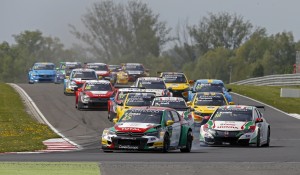 depart start during the 2016 FIA WTCC World Touring Car Championship race of Slovakia at Slovakia Ring, from April 15 to 17 2016 - Photo François Flamand / DPPI.