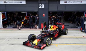 F1_Race_Silverstone_2016_12