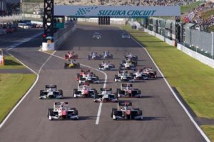 super-formula-suzuka-jaf-gp-2016-race-2-start