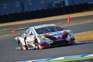 super-gt-motegi-2016-31-toyota-prius-apr-gt