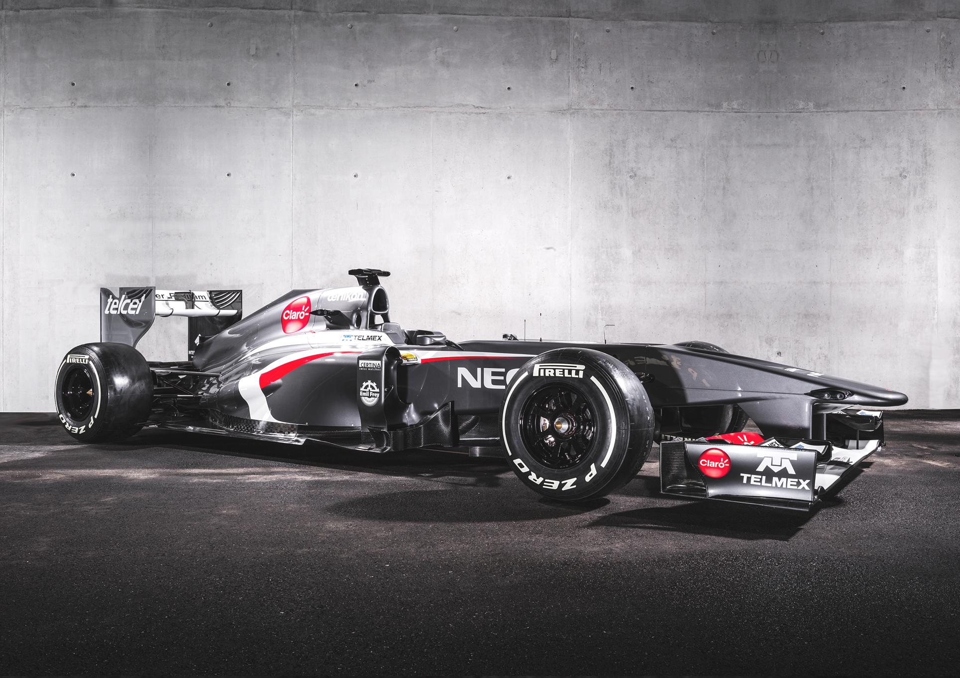Sauber_C32_Front_Side_01