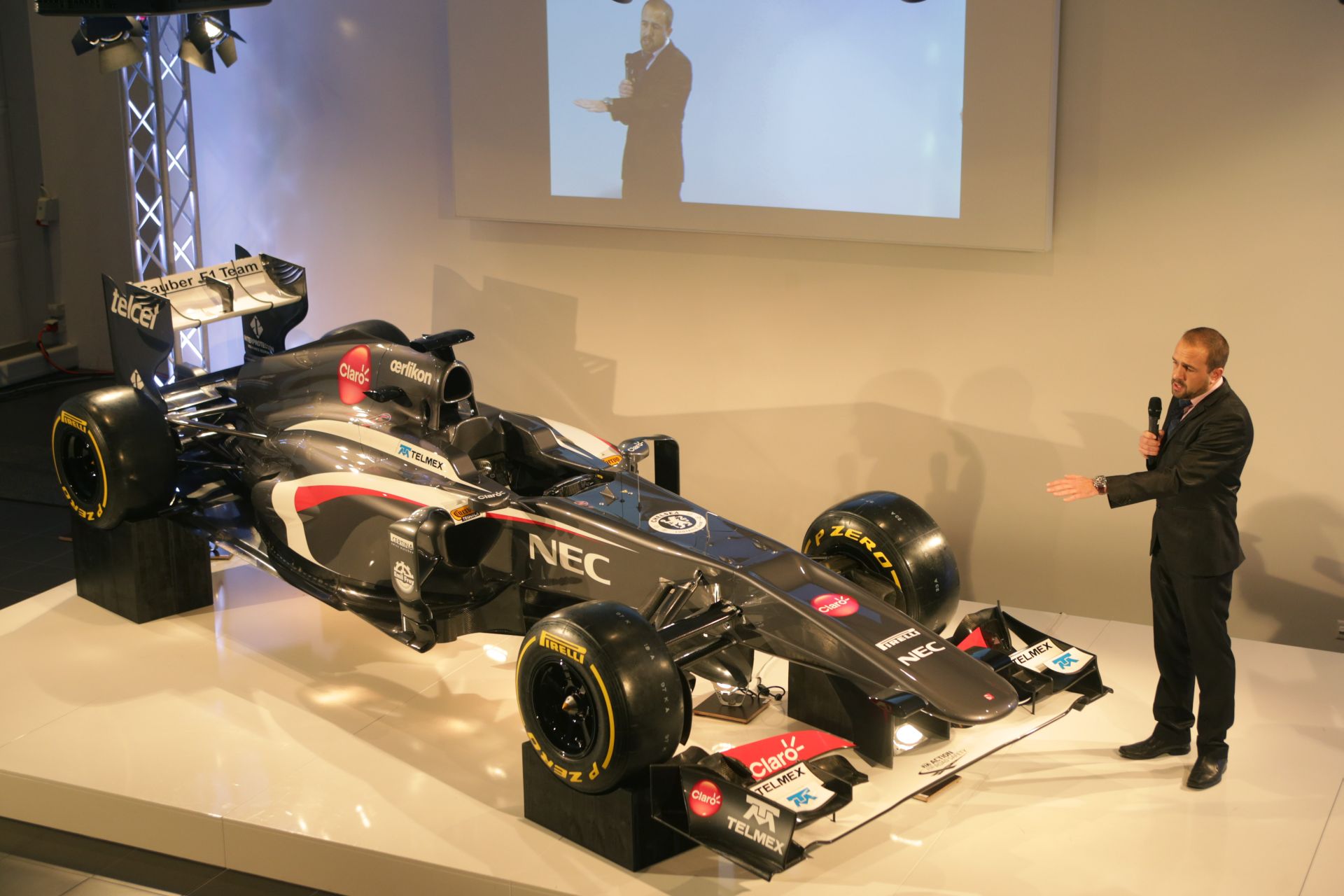d_reinhard_carlaunch_300dpi026_01