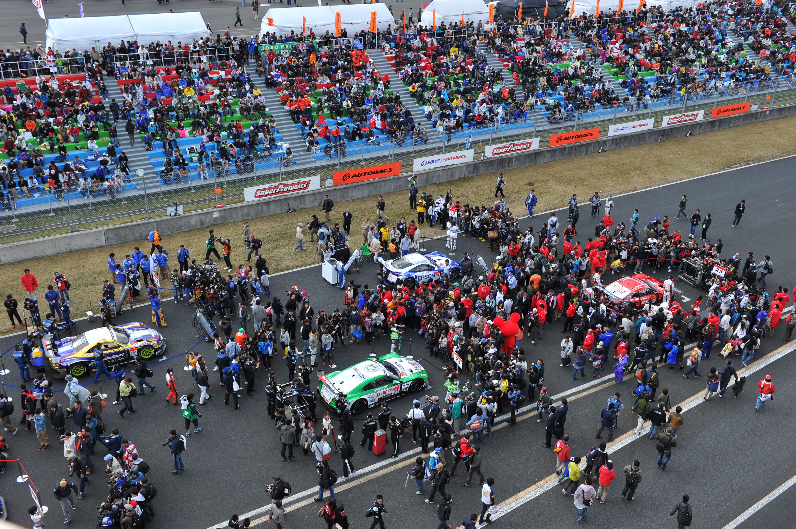 Super GT Okayama 2013 Starting Grid