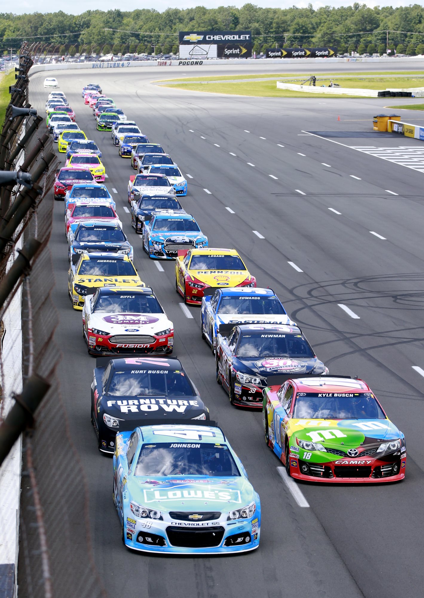Flagstand-green-NASCAR-Sprint-Cup-Series-Pocono-GoBowling400