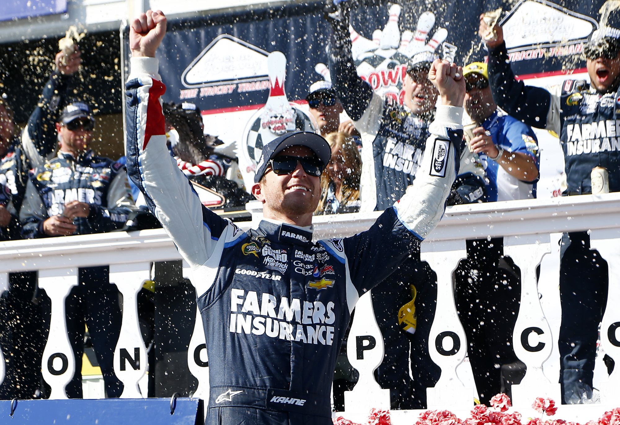 Kasey-Kahne-victory-lane-1-NASCAR-Sprint-Cup-Series-Pocono-GoBowling400