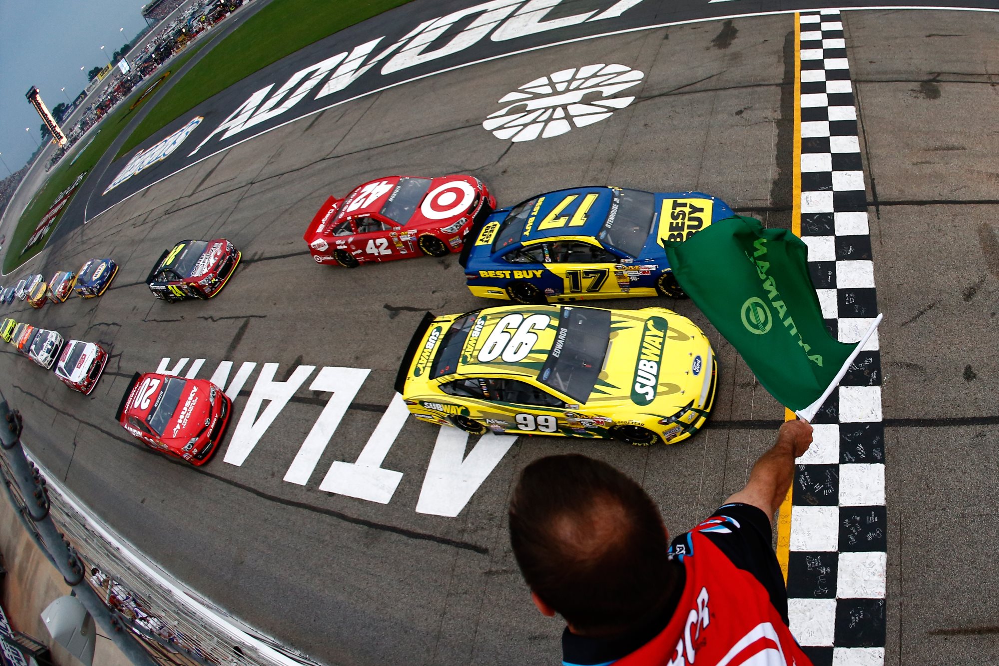 NASCAR_NSCS_ATL_Green_Flag_9113