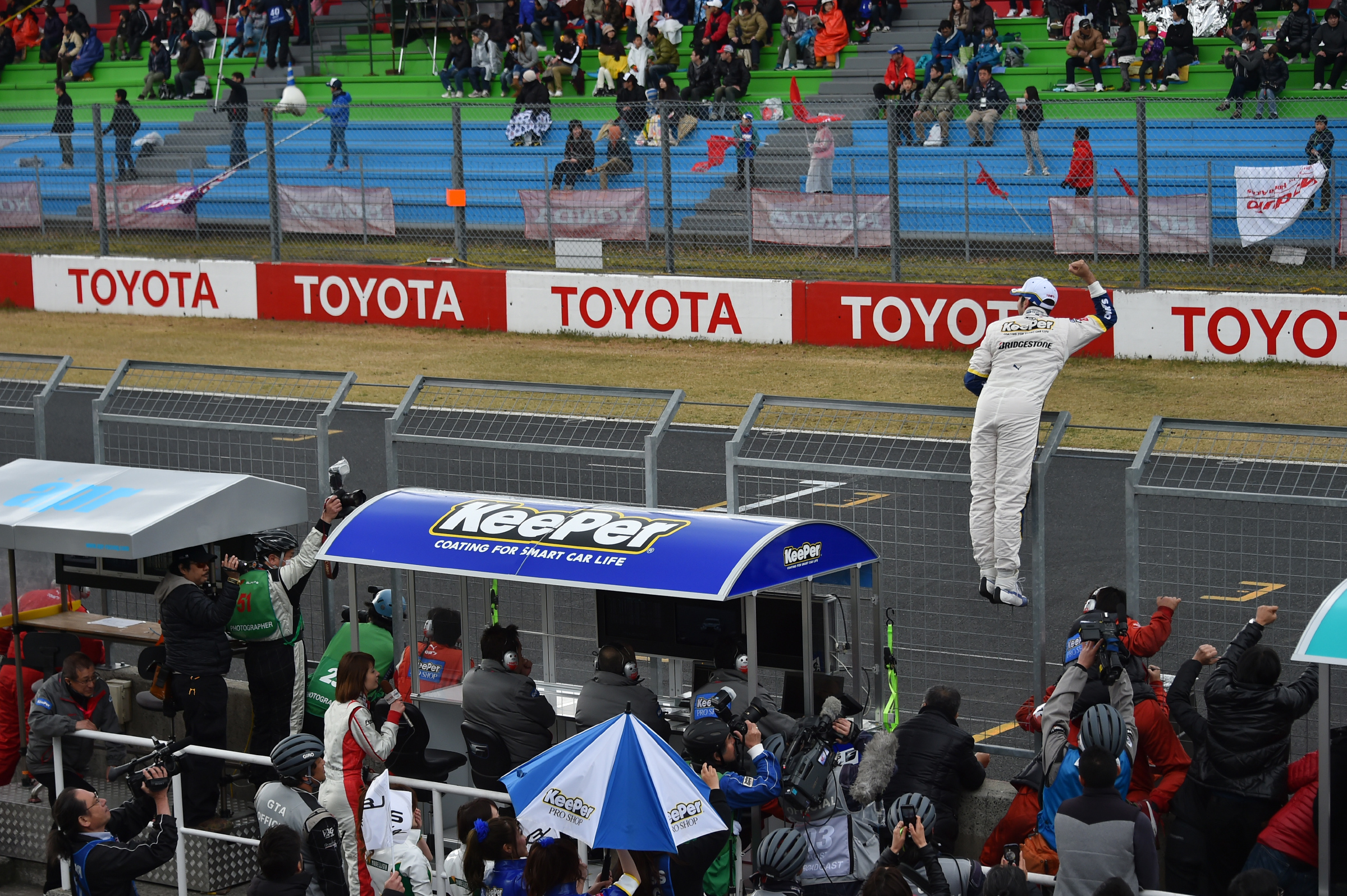 Super GT Okayama 2014 KeePer Tom’s GT500 Finish