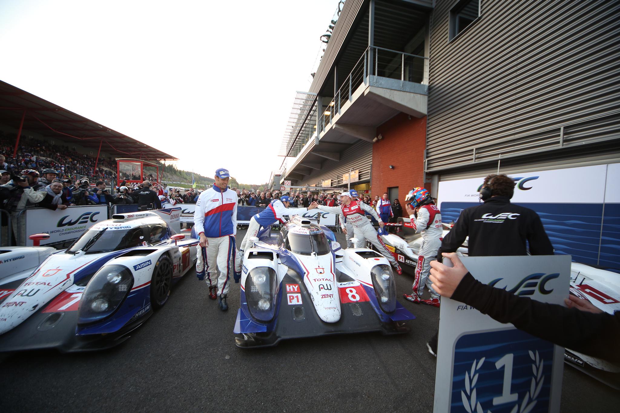 Race Action –