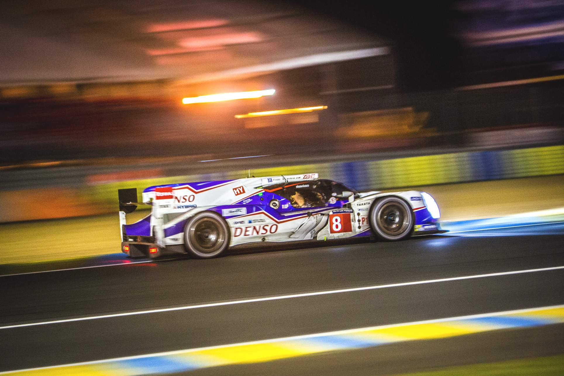 2014-24-Heures-du-Mans-24-JR5-5825