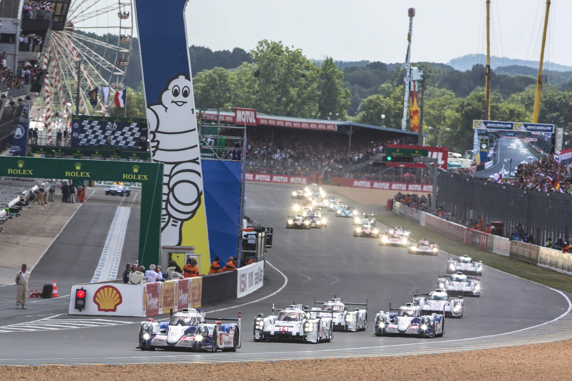2014-24-Heures-du-Mans-24-gt3-6369