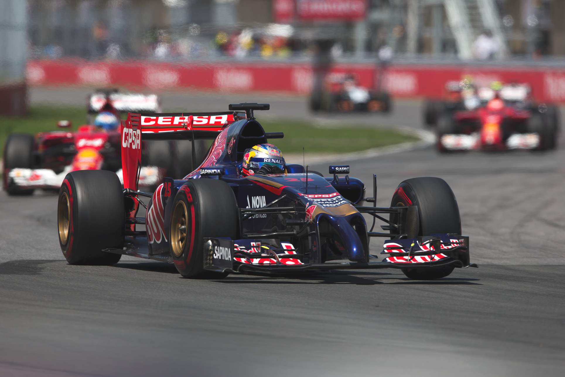 493595009PF039_Canadian_F1