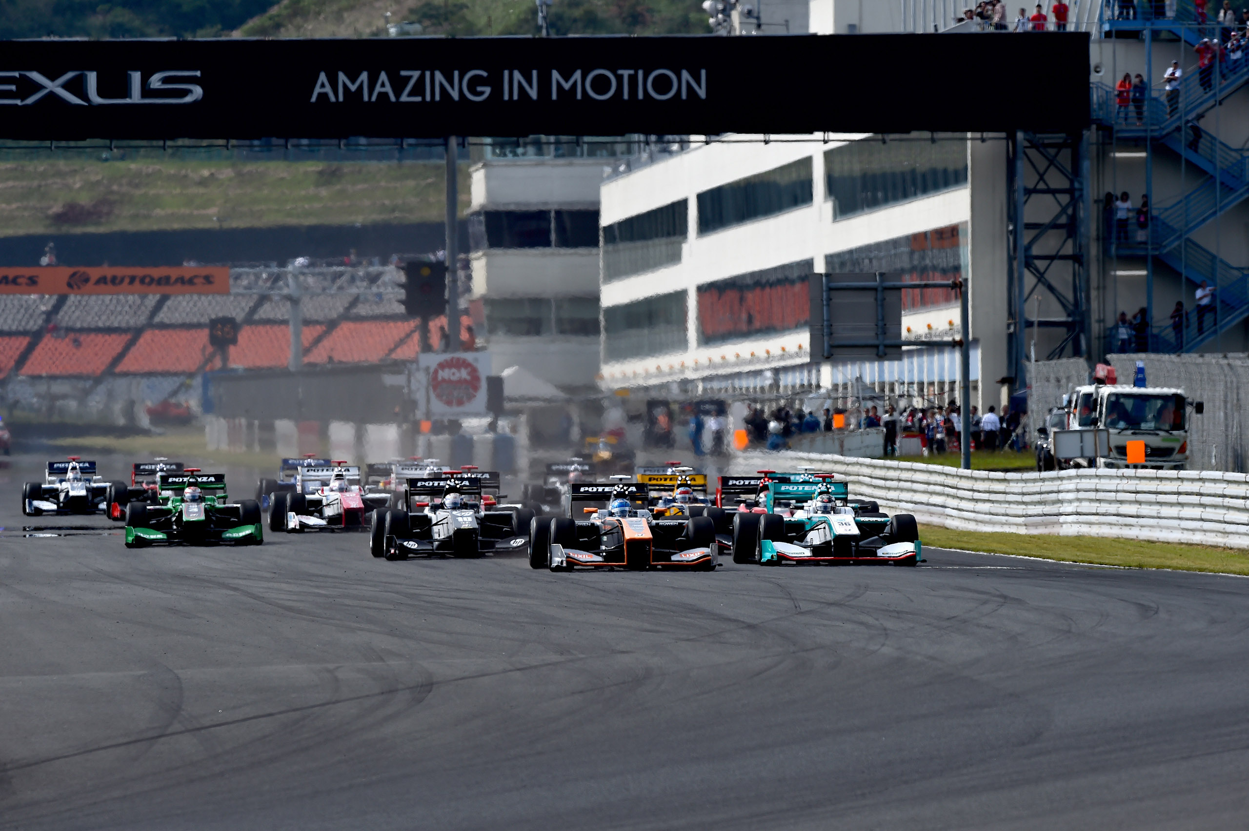 Super Formula Autopolis 2014 Start