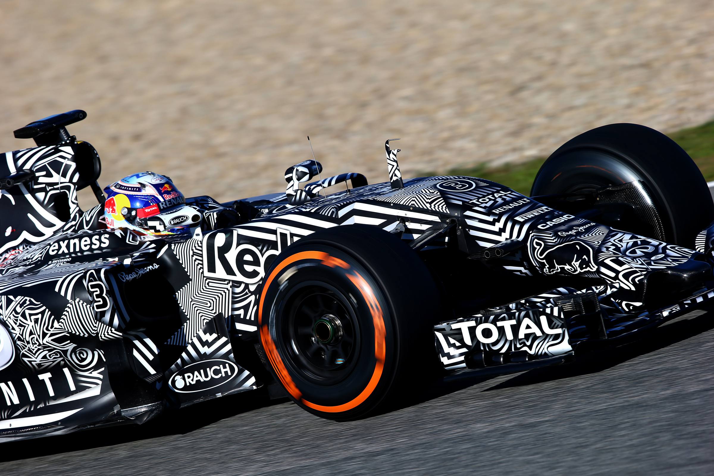 F1_Tests_Jerez1_2015_06