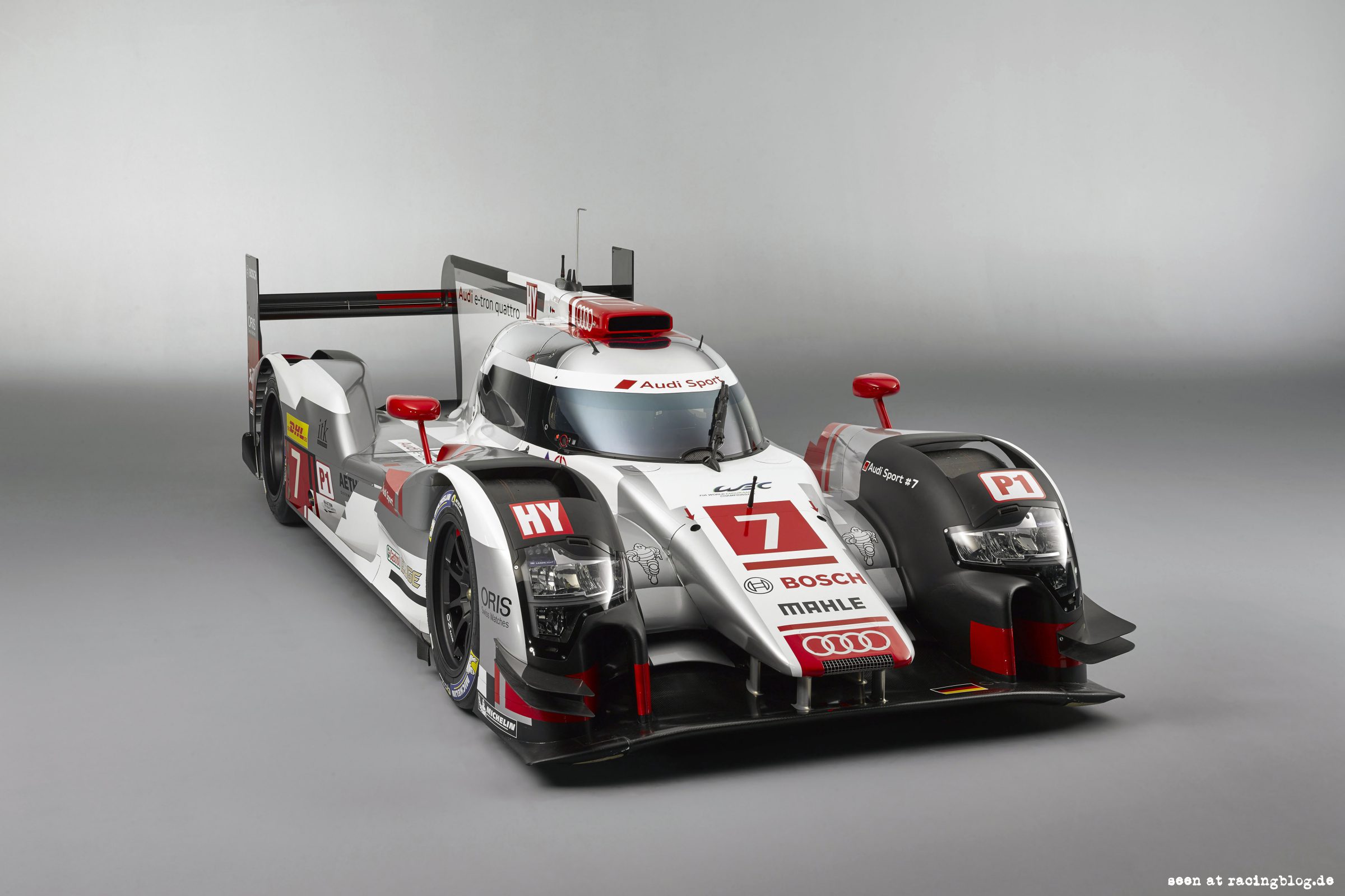 R18 e-tron quattro Audi R18 e-tron 2015