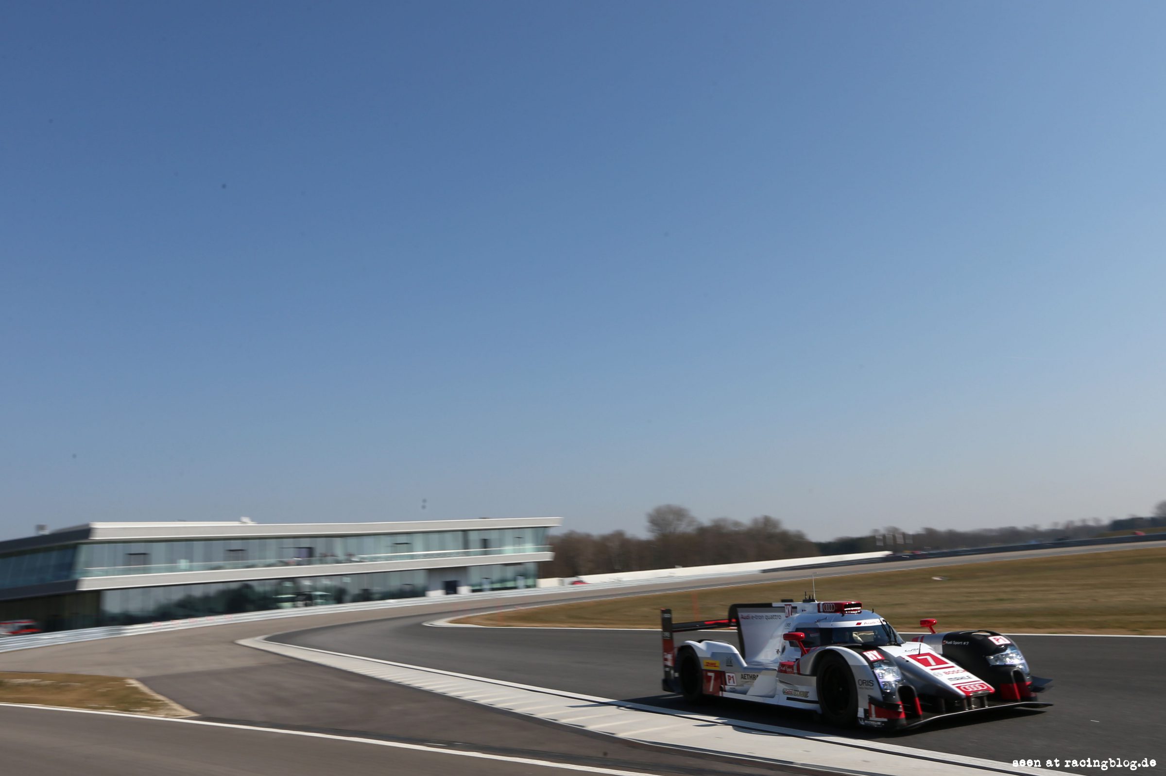 Audi Sport warm up 2015 Audi R18 e-tron 2015