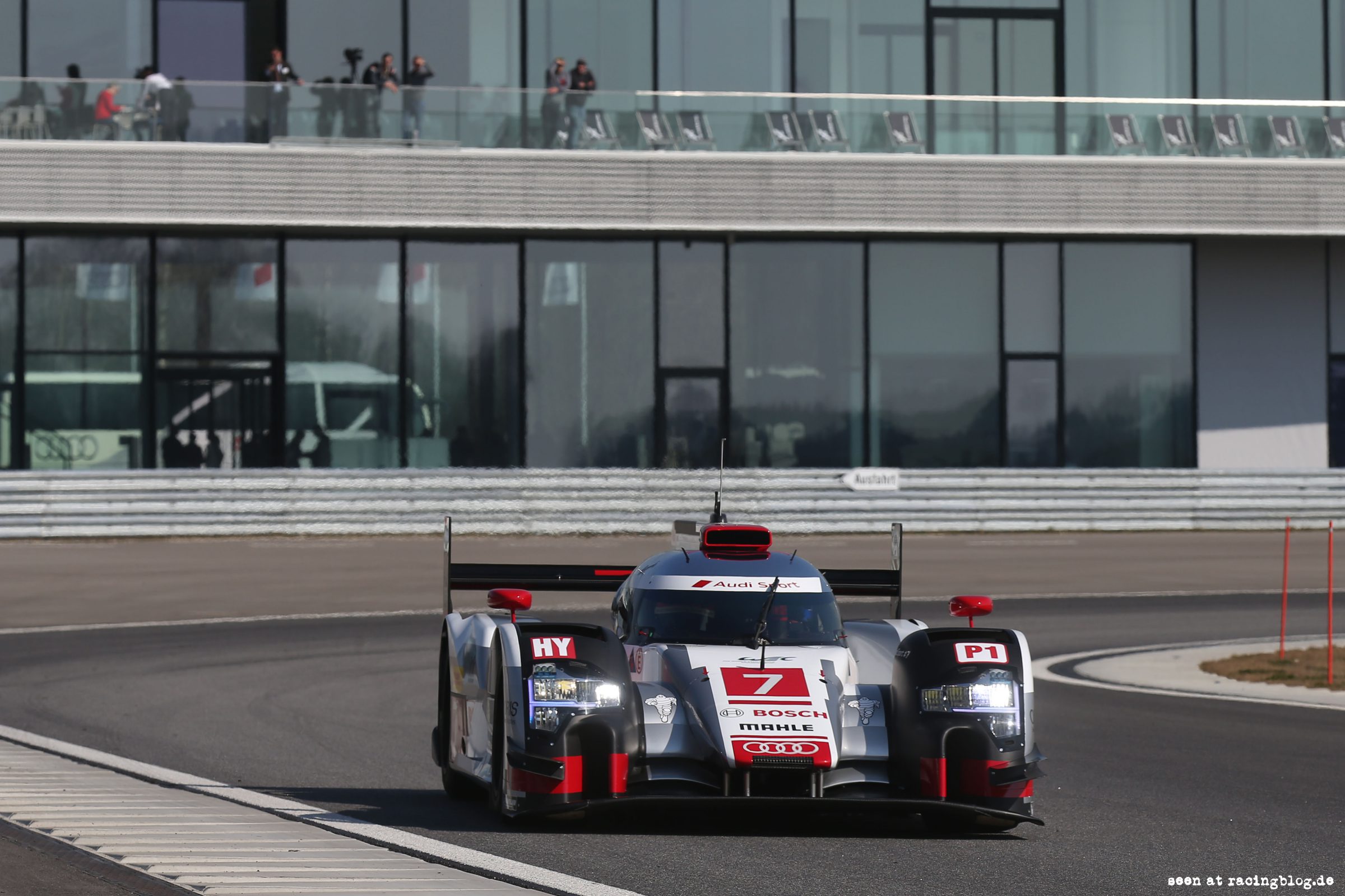 Audi Sport warm up 2015 Audi R18 e-tron 2015
