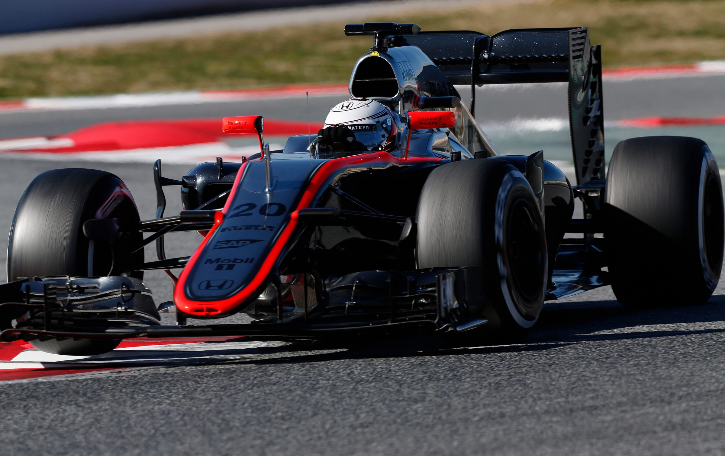 F1_Test_Barcelona2_2015_12