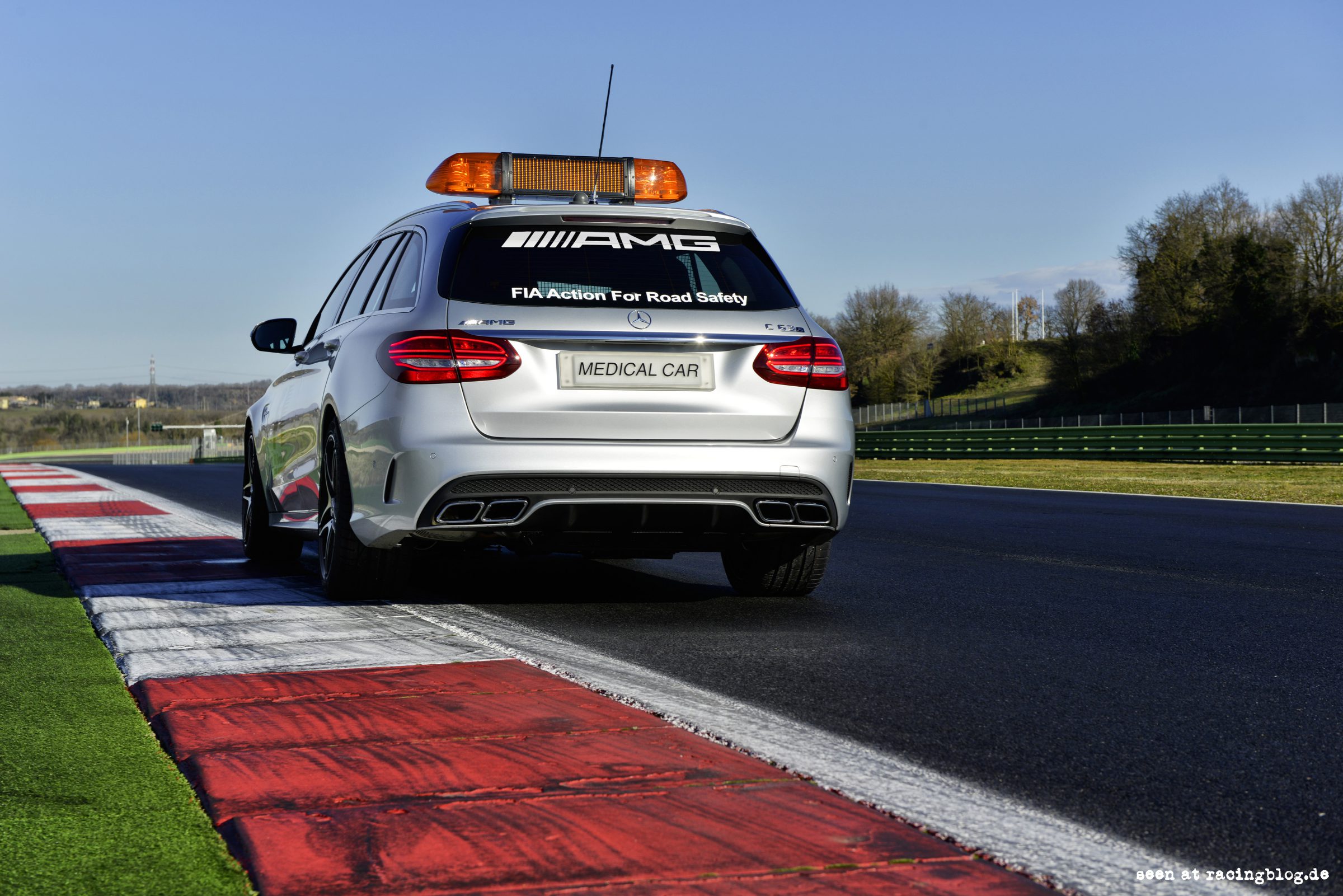 Mercedes-AMG C 63 S T-Modell als Official Medical Car der FIA Fo AMG GT Medical Car