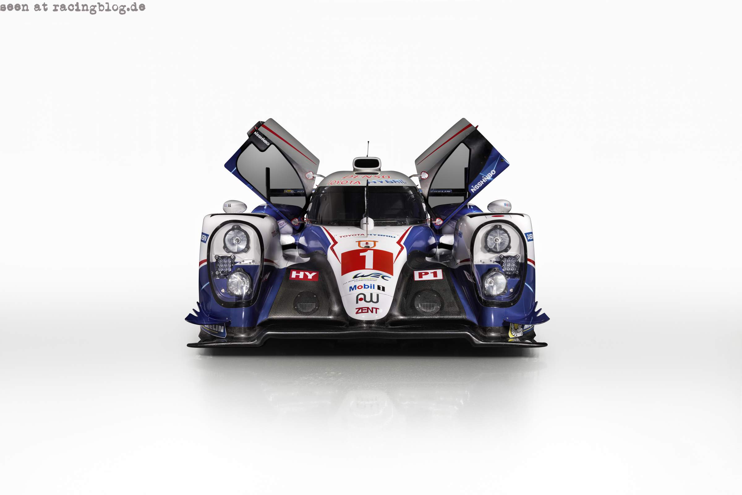 Toyota_TS040_LMP1_201518 Toyota TS040 2015