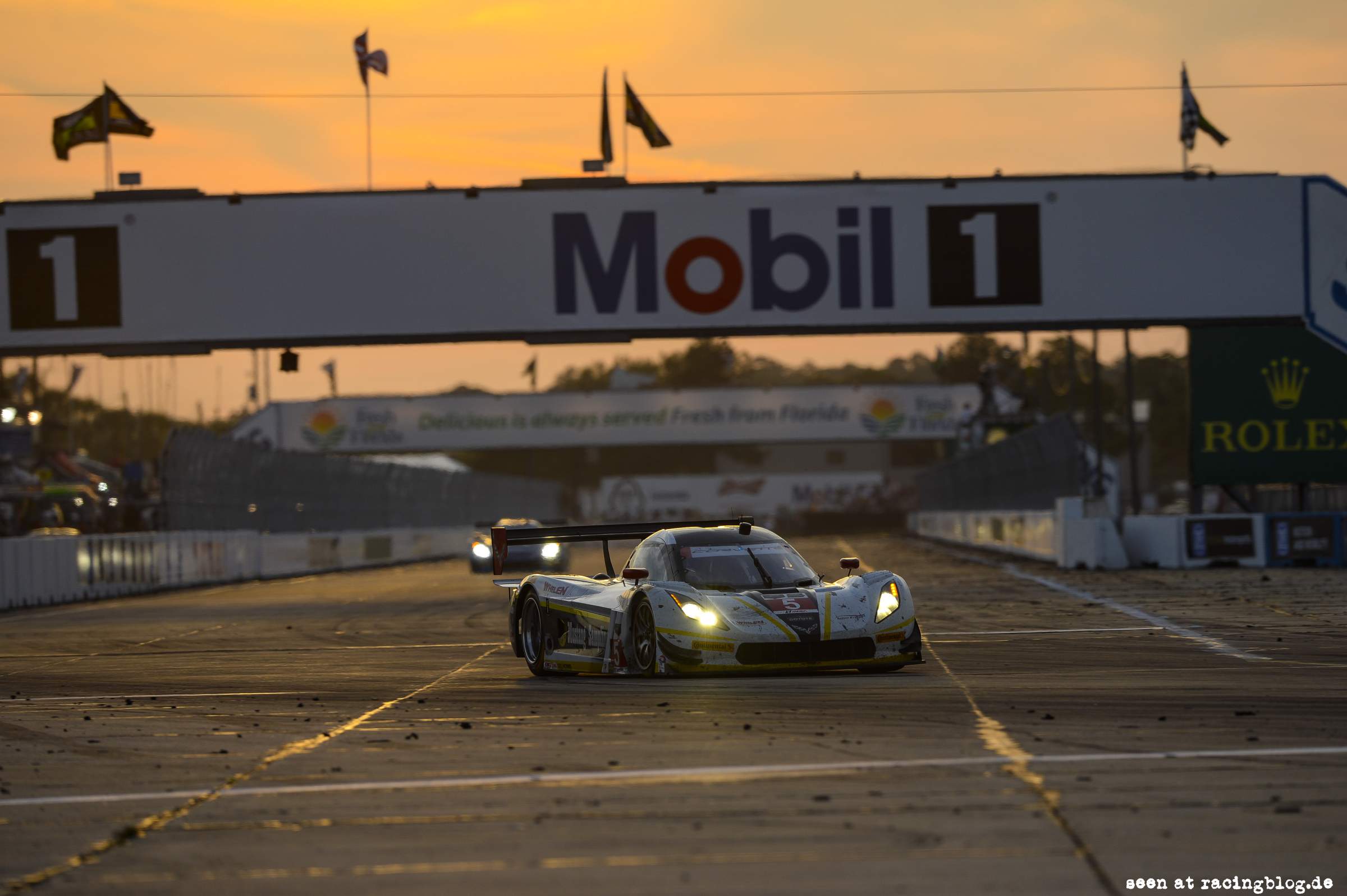 2015 TUDOR United Sportscar Championship Sebring 12 Hours Dawn Sebring 2015