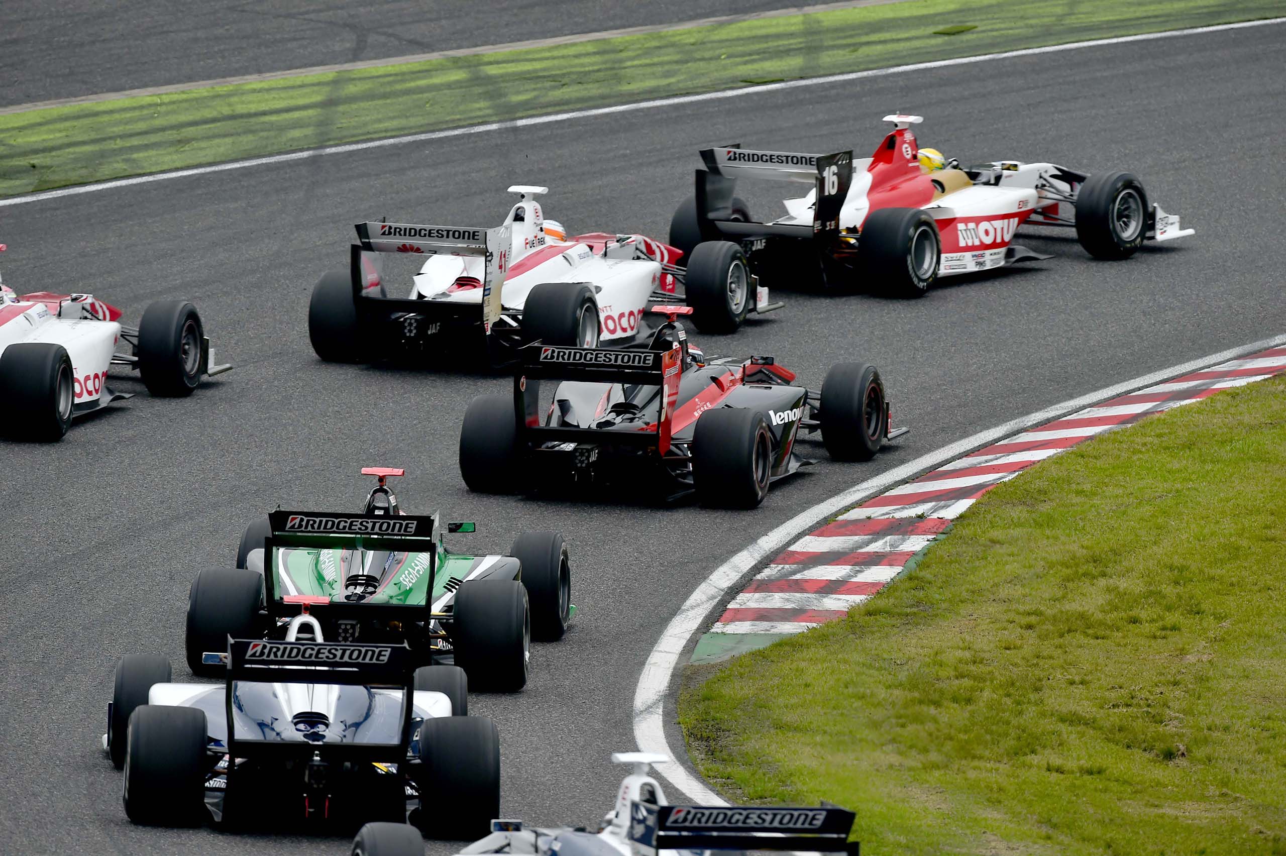 Super Formula Suzuka 2015 Start 3