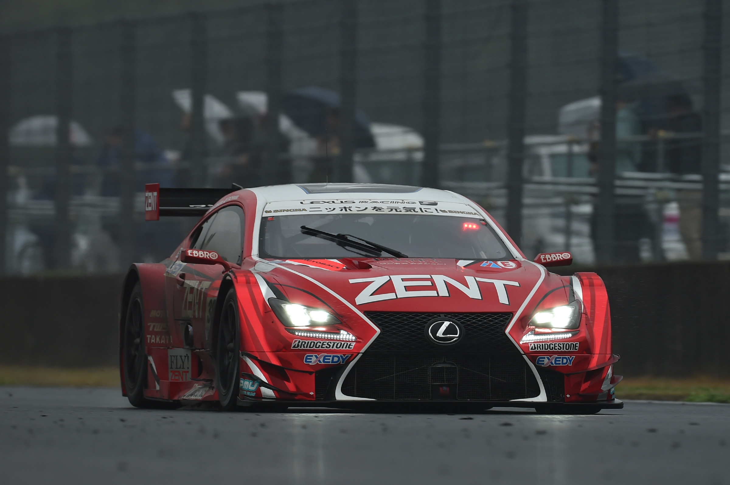 Super GT Okayama 2015 Zent Cerumo RC F