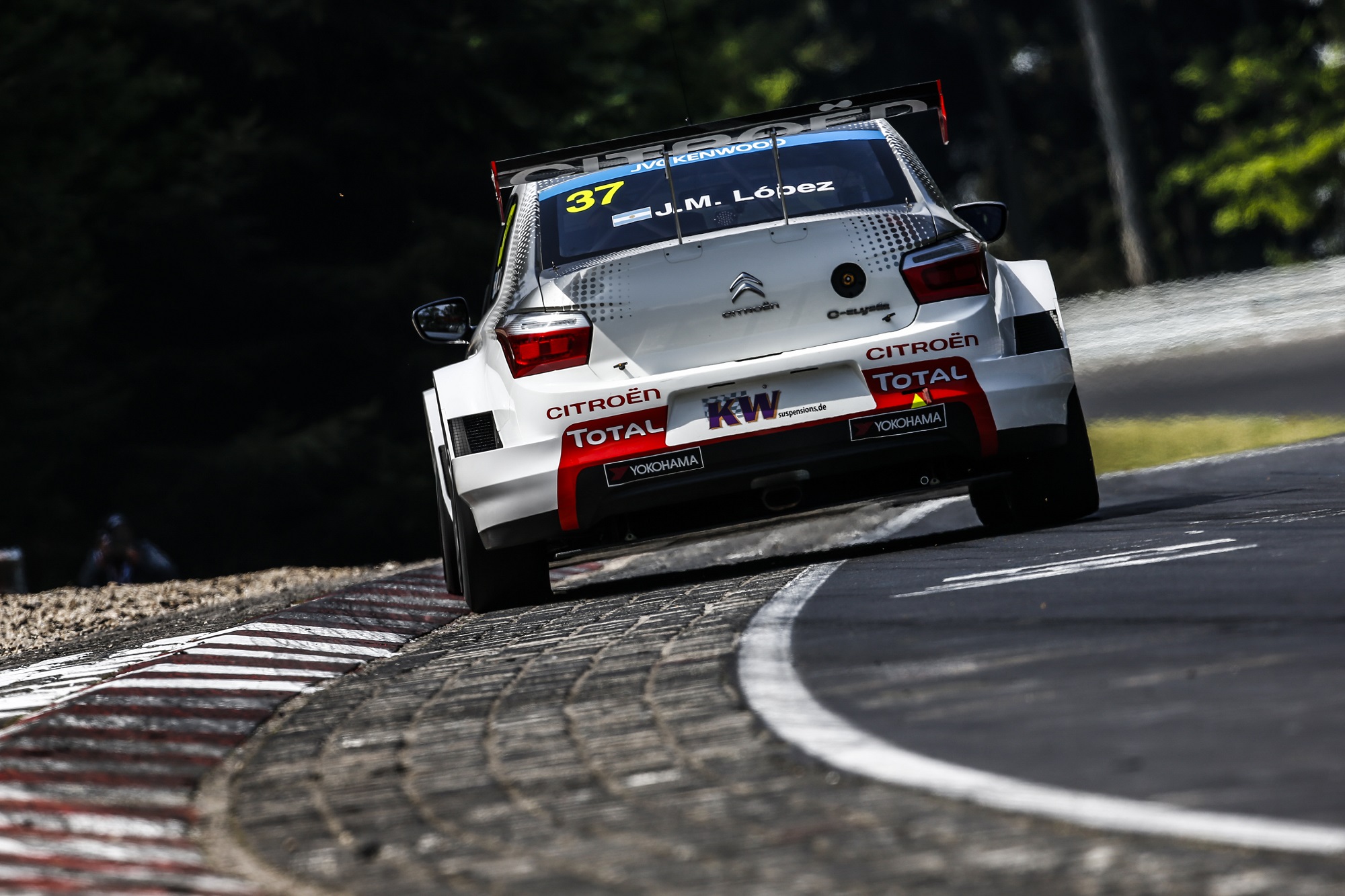 AUTO – WTCC NURBURGING 2015