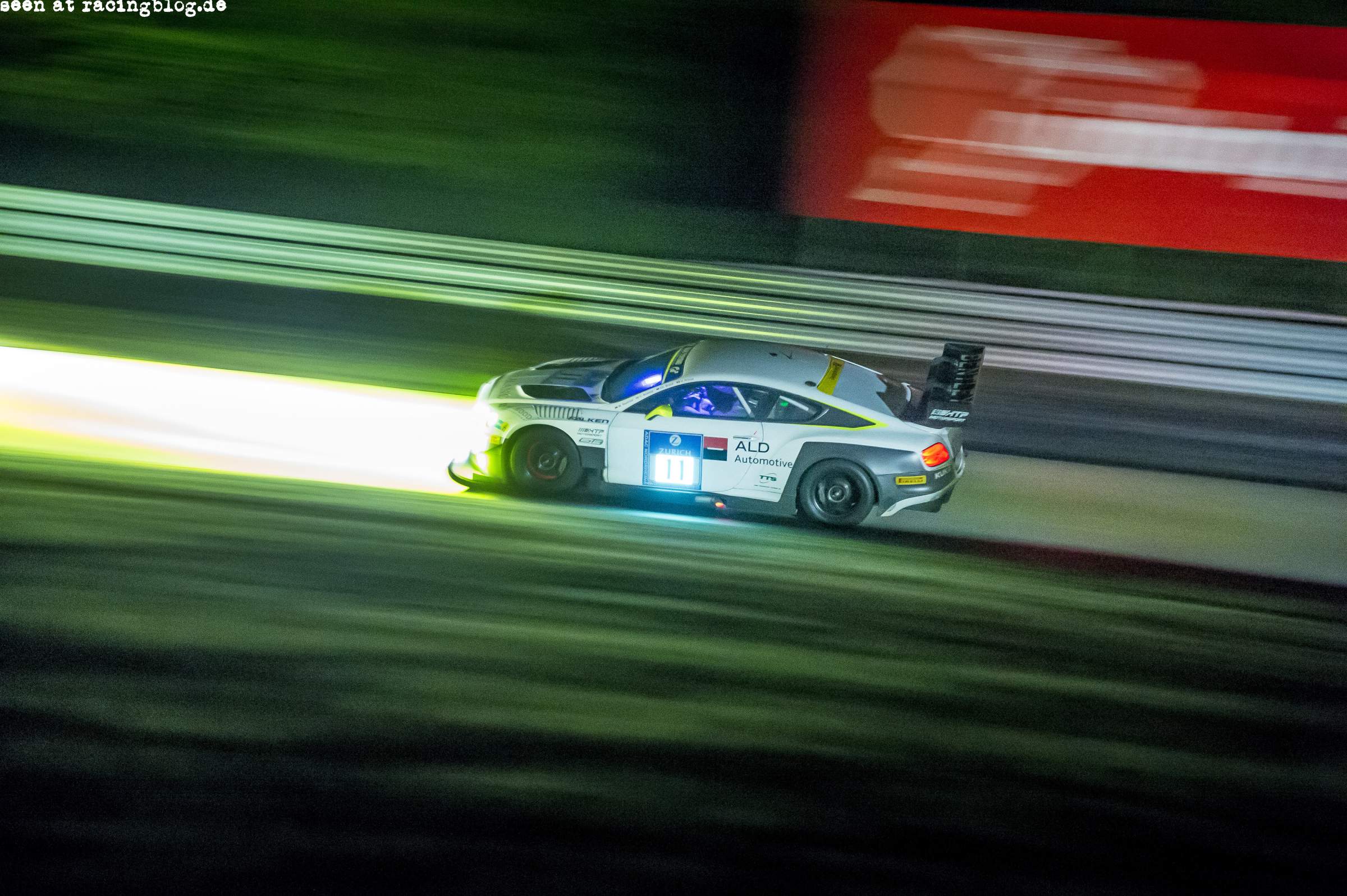 N24H_Nueburrgring_2015_28 Bentley Continental GT3