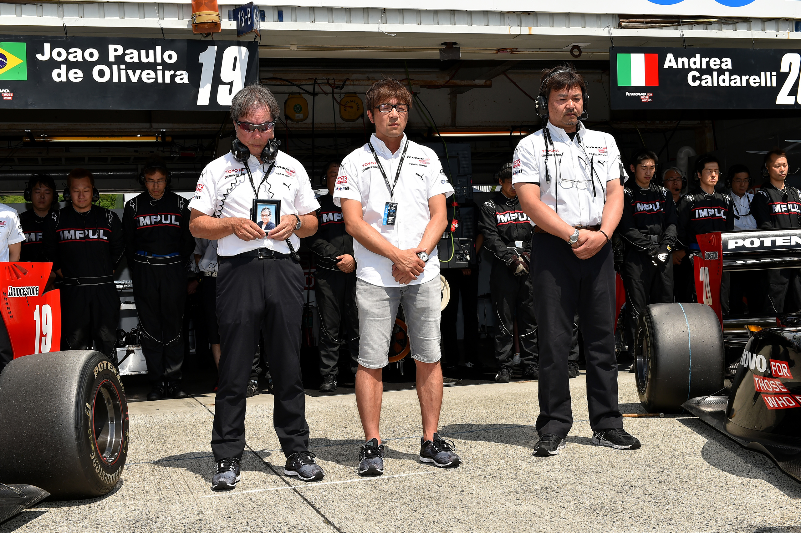 Super Formula Okayama 2015 Moment of silence Impul Yutaka Kaneko