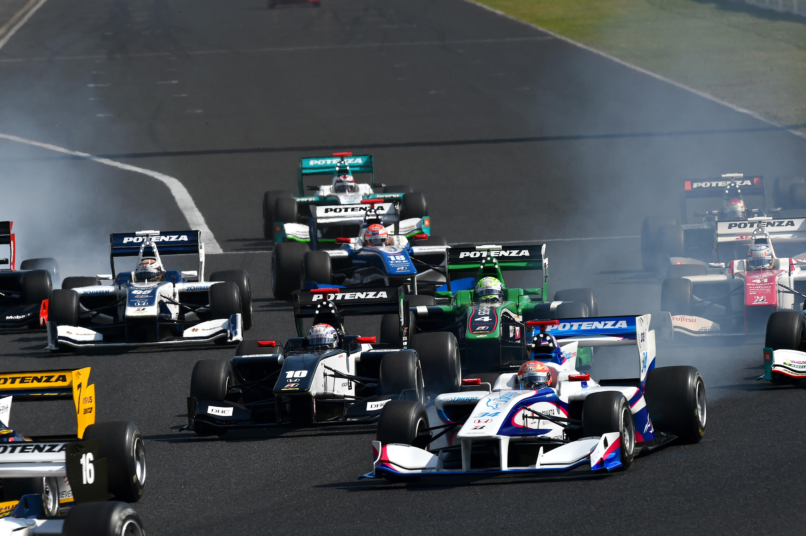 Super Formula Okayama 2015 Start 3