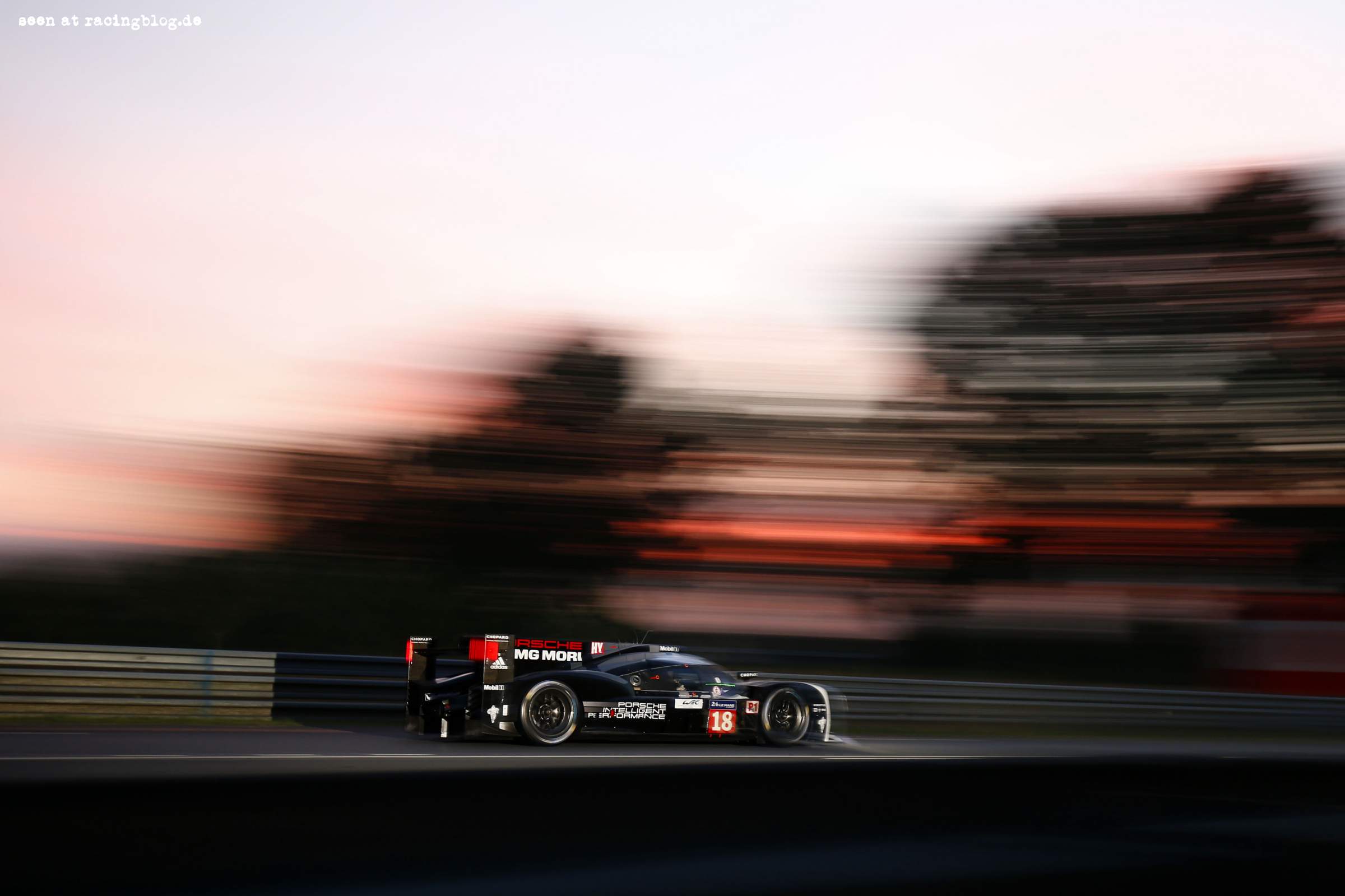 Porsche 919 Hybrid (18), Porsche Team: Romain Dumas, Neel Jani, Marc Lieb Le Mans 2015