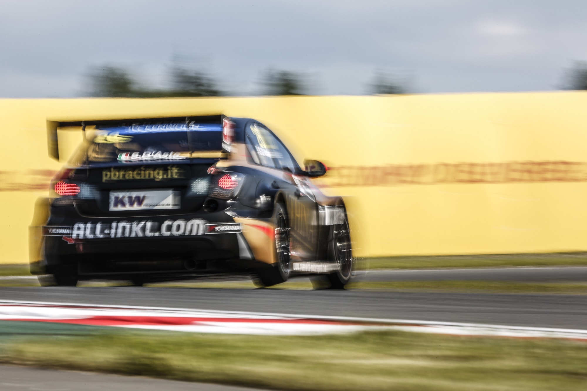 AUTO – WTCC MOSCOW 2015