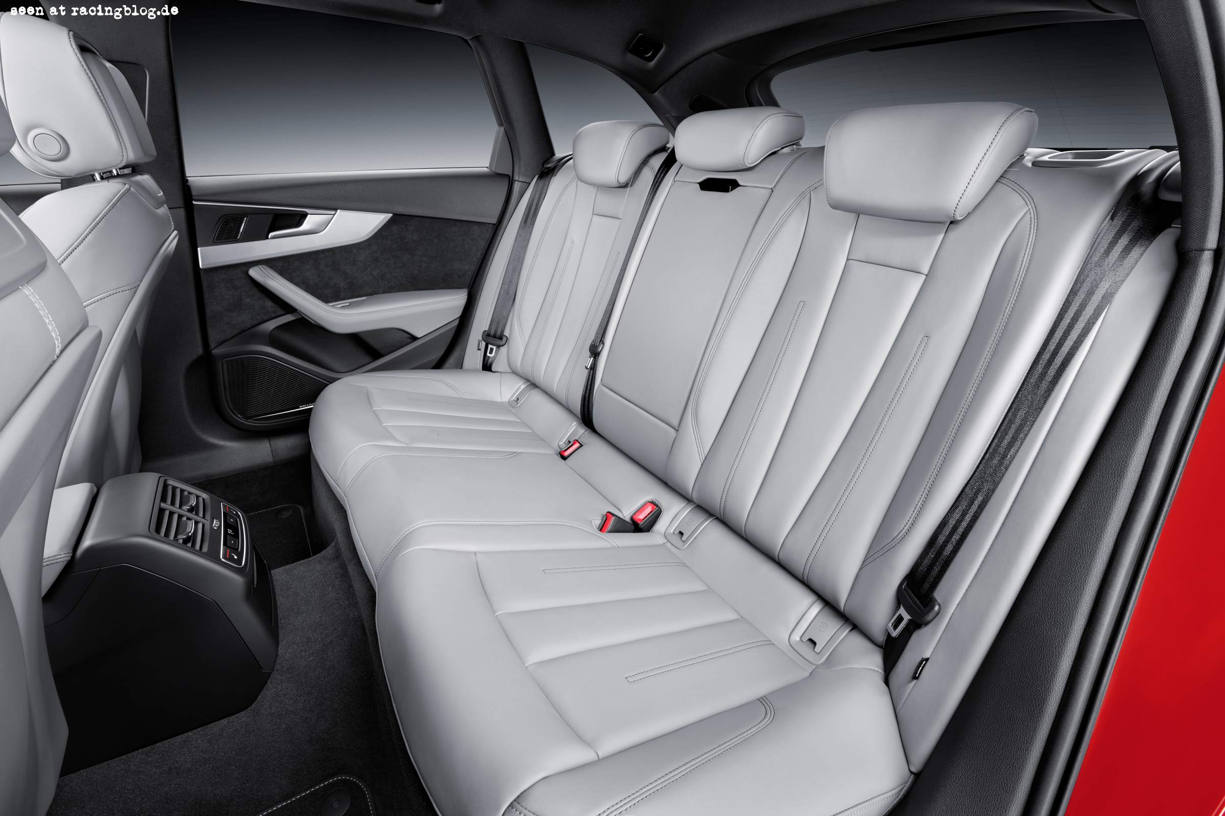 Audi_A4_2015_01 Audi A4