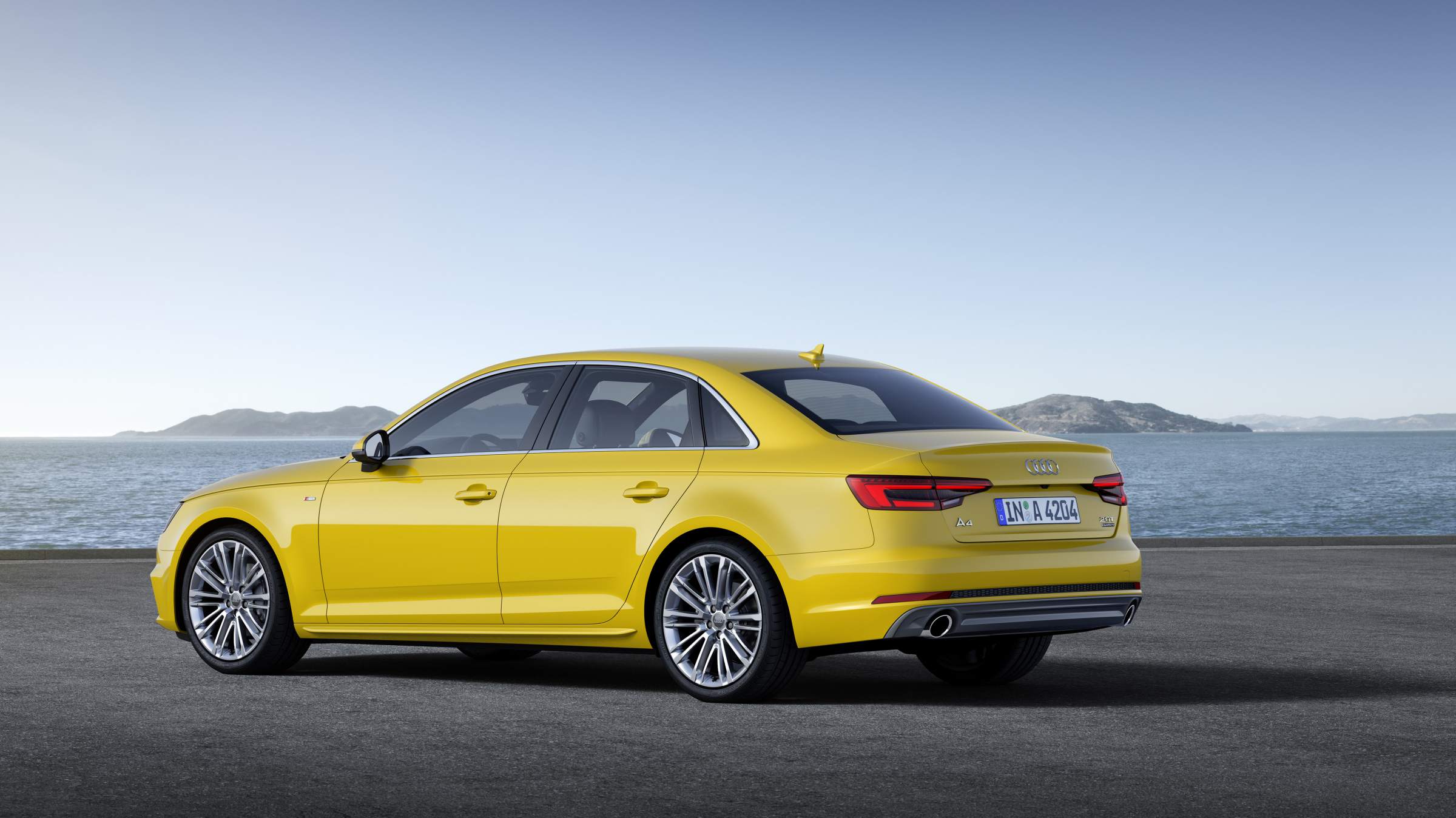 Audi_A4_2015_11 Audi A4